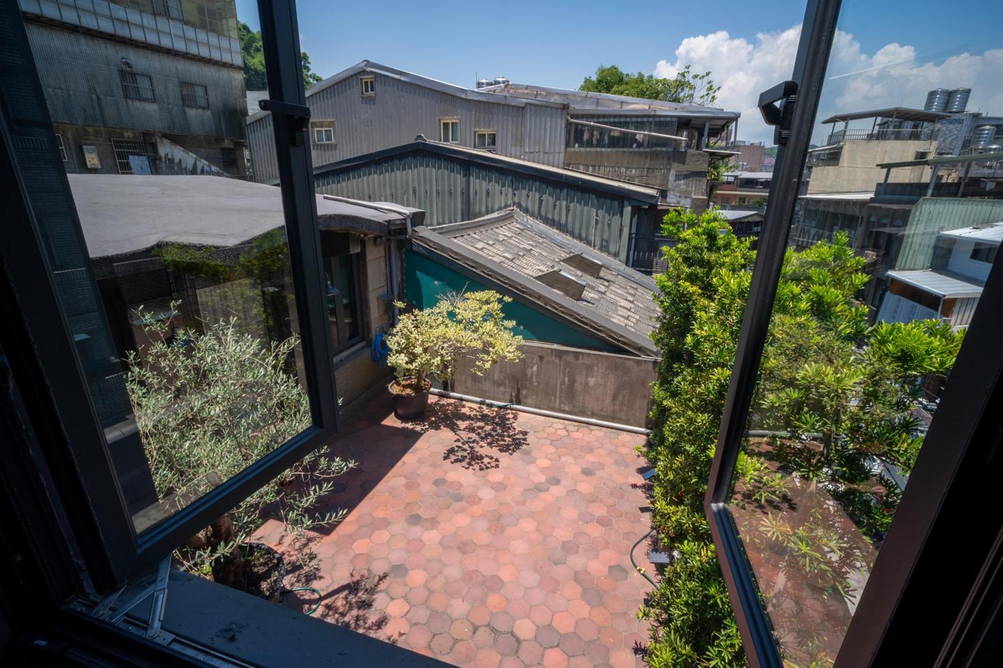 Ferienwohnung Enzo House Keelung Exterior foto